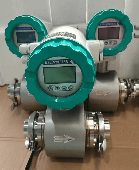 Clamp On Magnetic Flow Meter